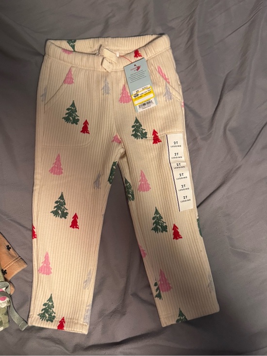 Cat & Jack Other - Cat and Jack Kids Cream Ribbed Pajama Leggings with Pink & Green Tree Print